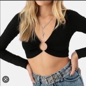 Adika Long sleeve ring crop top